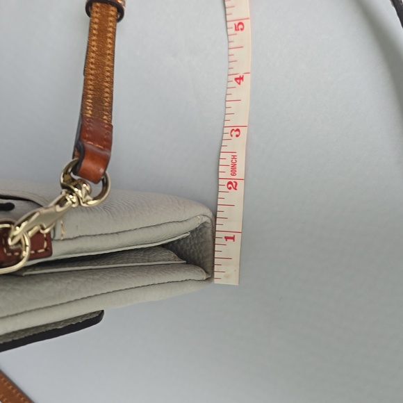 EUC Dooney & Bourke Bone Colored Crossbody Bag - Picture 10 of 10